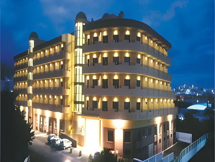 Hotel Victoria Playa - Image 1