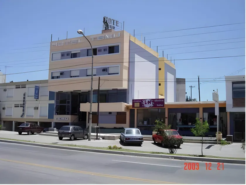 Hotel Temu - Image 1