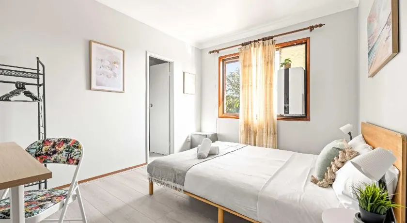 Live in Comfort - Ensuite Double Room in the Heart of Belmore - Image 1