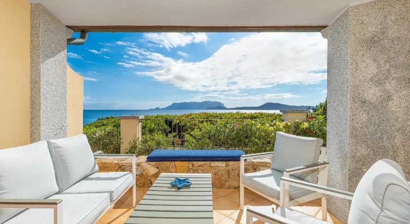 Villa Terrazza su Tavolara : vue mer, Wi-Fi, jardin et terrasse - Image 1