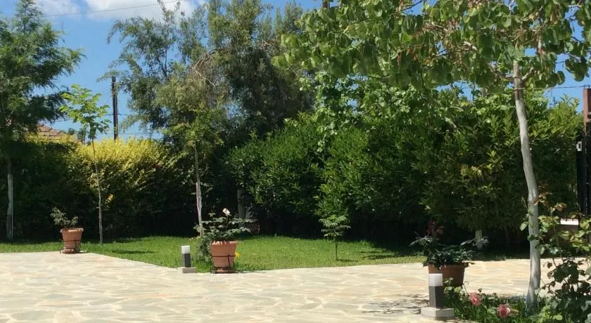 Kardiakafti Village - Image 1
