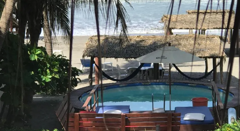 Casa de las Olas Surf & Beach Club - Image 1
