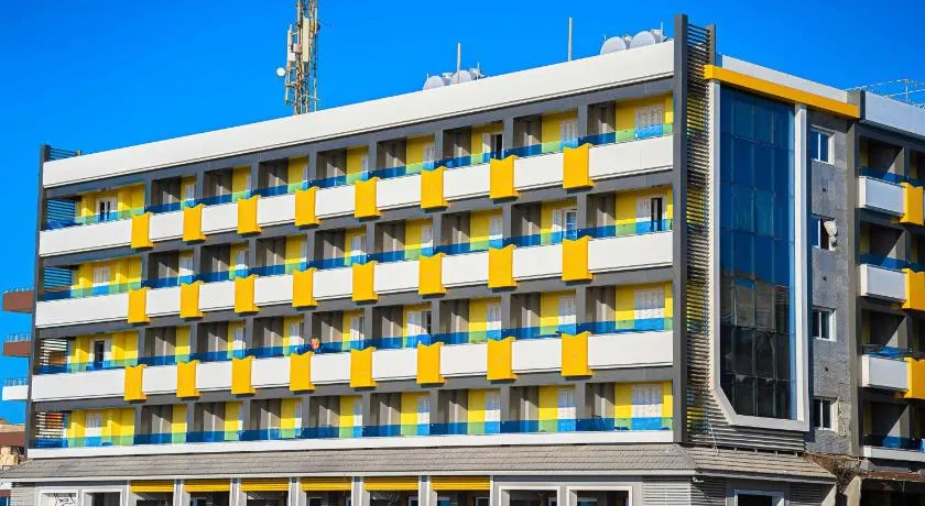 فندق الشاطئ رأس البر-Beach Hotel Ras Elbar - Image 1