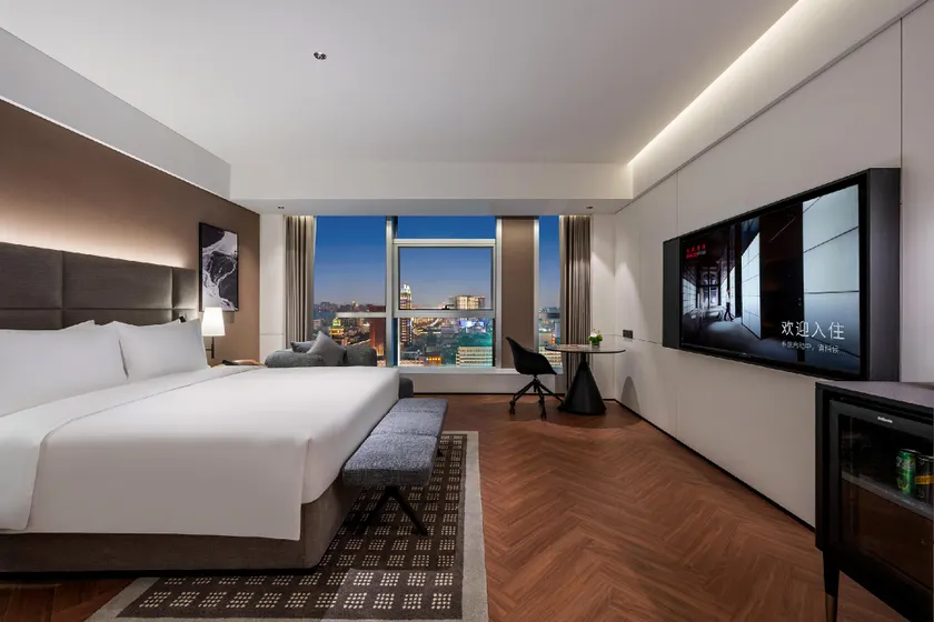 Hohhot Intercity Hotel at Xinhua Plaza - Image 1