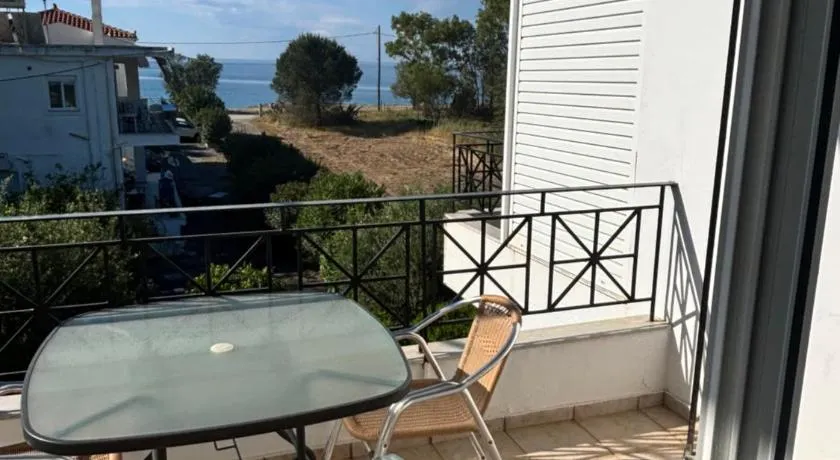 AGGELIKO Mavrovouni Beach, Gytheion - Image 1