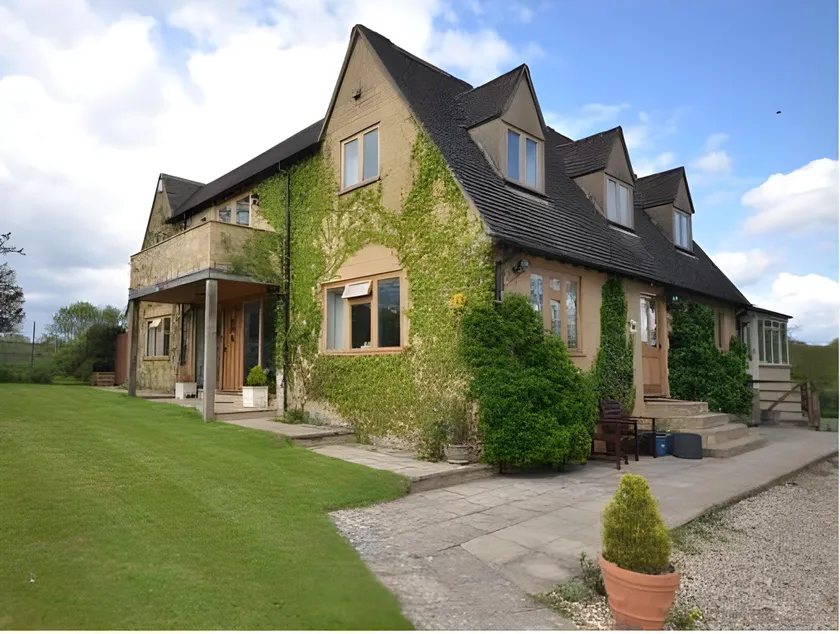 Woodland Guesthouse - Image 1