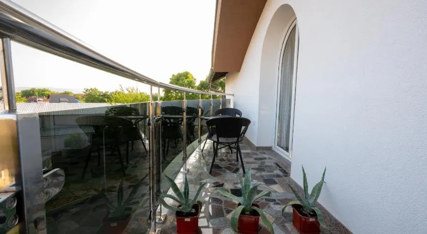 Apartmani Božur - Image 1
