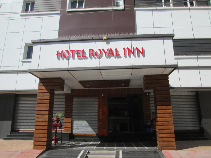 HOTEL ROYAL INN - Image 1