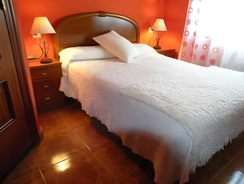 Alojamientos Fermín - Image 1