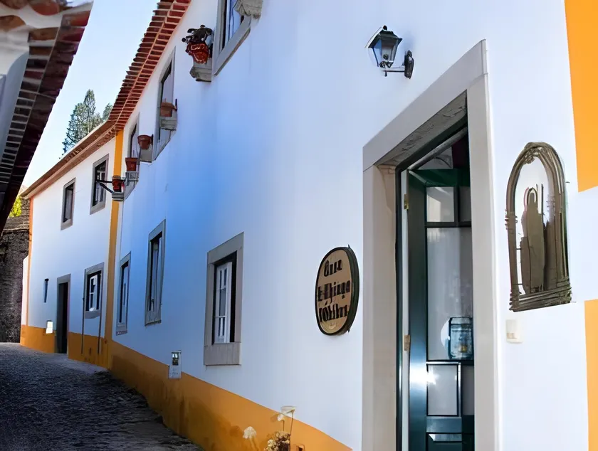 Casa de S. Thiago de Obidos - Image 1