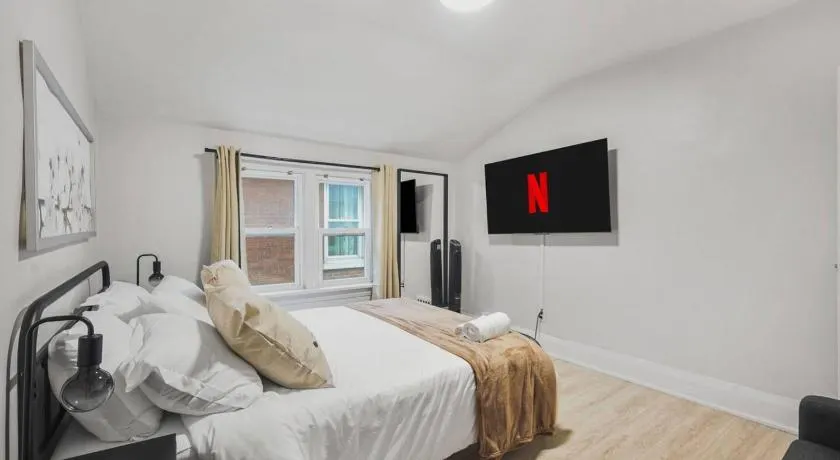 2 BR 1 Bath Apt with Parking and Close to all Amenities - Image 1