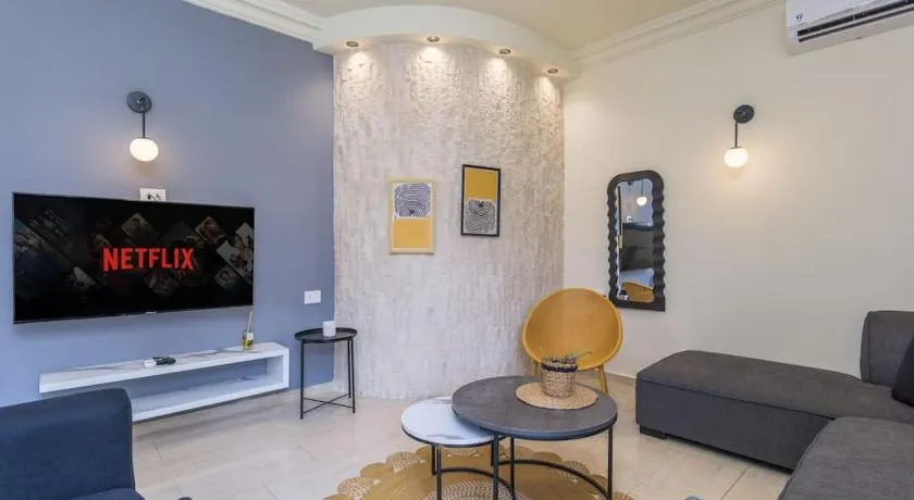 Fuga Di Batroun Cozy 2-BR with 24-7 Power and AC - Image 1