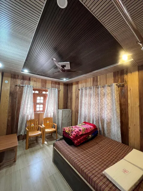 your's homestay - Image 1