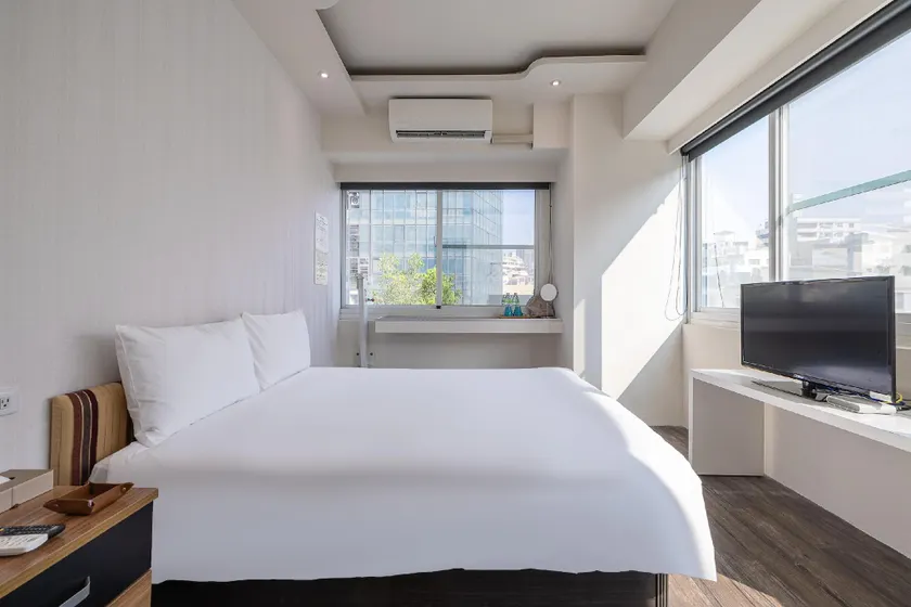 Moon Hotel Yancheng - Image 1