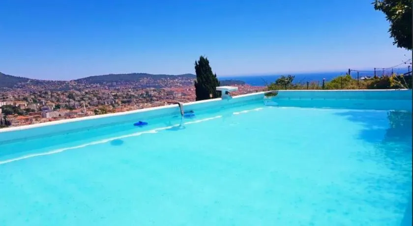 Villa Baie Des Anges - Image 1