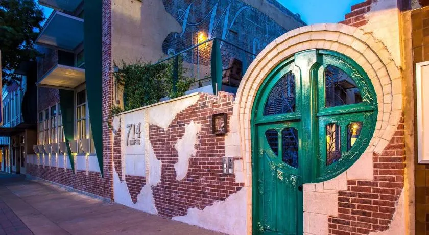 Green Door Lofts -Magnolia Loft, Silos/Downtown - Image 1