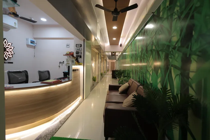 Bellissimo Hotel & Rooms - Image 1