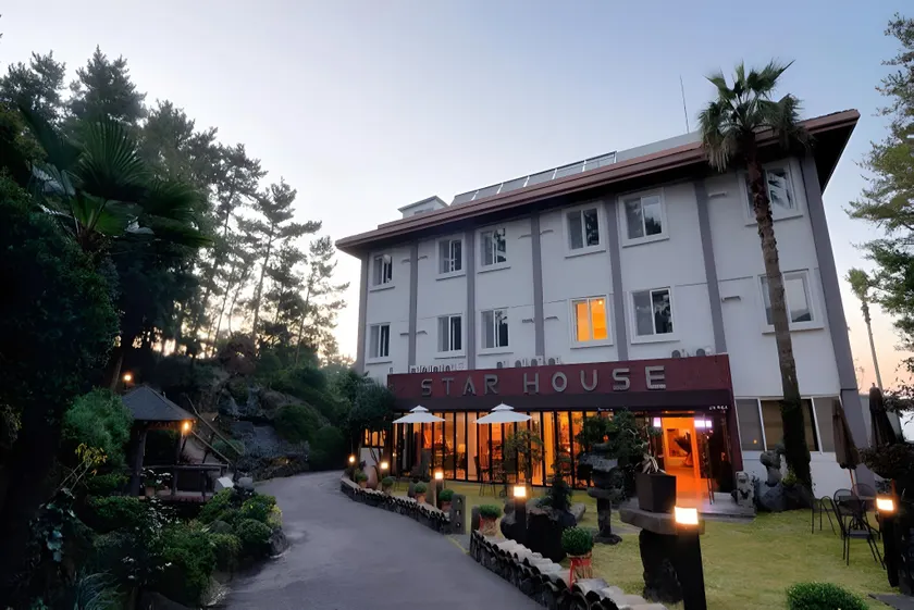 Jeju Star House - Image 1