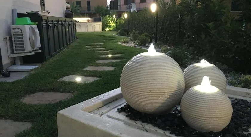 Pine Beach House - Villaggio Turistico con Piscina e Animazione - Image 1