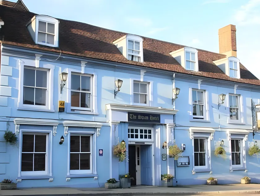 The Swan Hotel, Alresford - Image 1