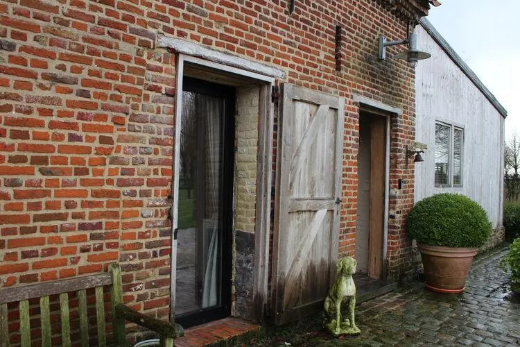 Modern Farmhouse in Pittem with Private Garden - Image 1