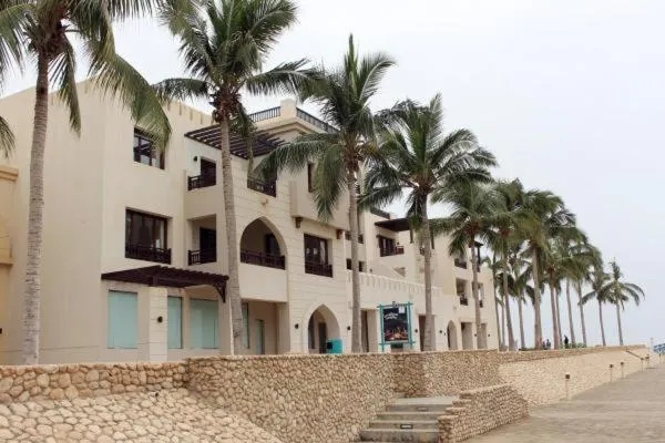 NOOR PLAZA BEACH FURNISHED FLATS - Image 1