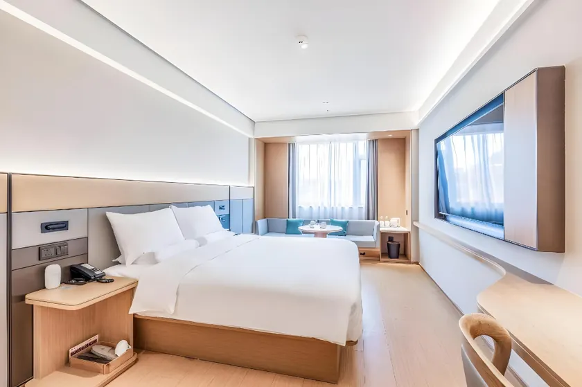 Ji Hotel Hangzhou West Lake Hubin Erqing Building - Image 1