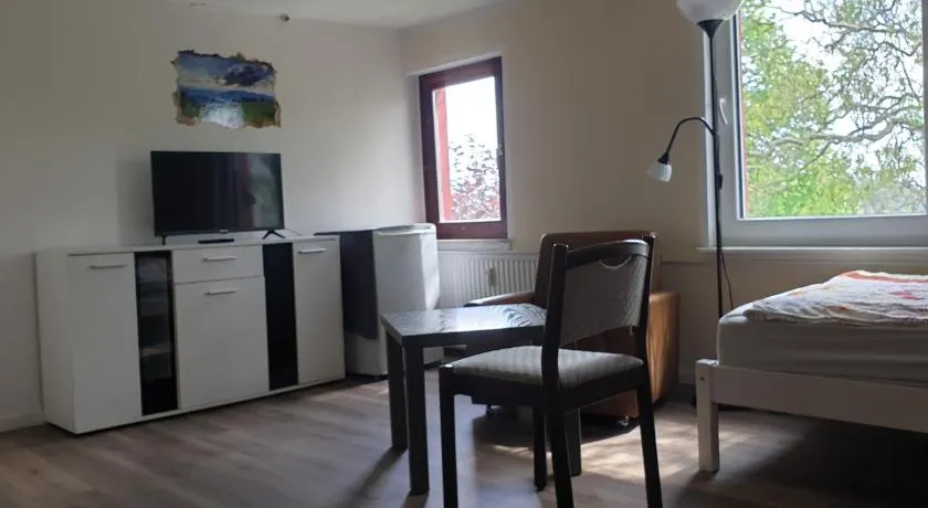 Monteur Zimmer Häger - Image 1