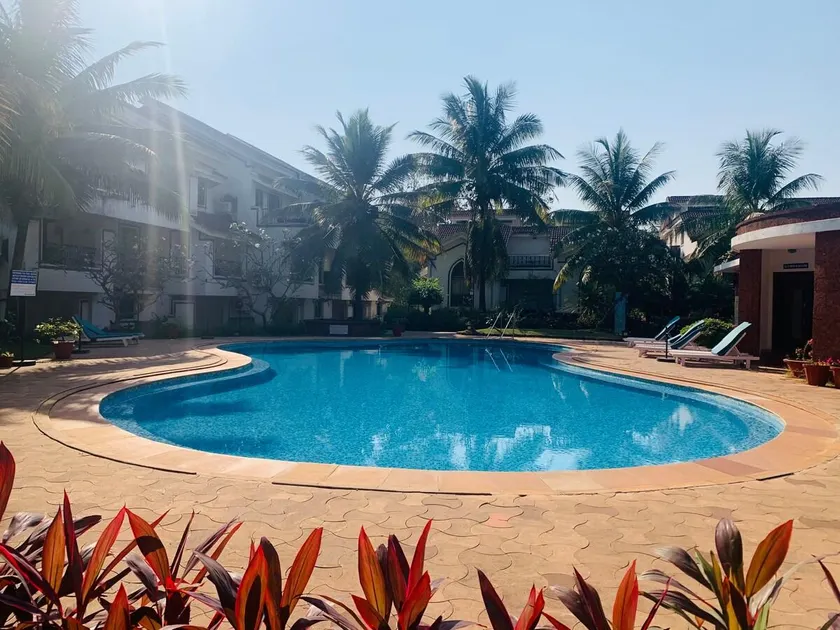 Pool View Cozy 1 BHK Apartment - Image 1