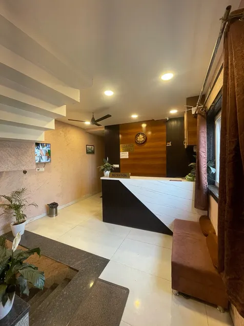 Hotel Rudra Residency - Image 1