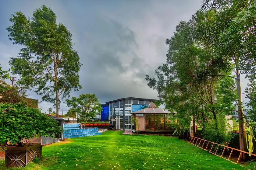 Luxury Glass House @ Pawna Lake - Image 1