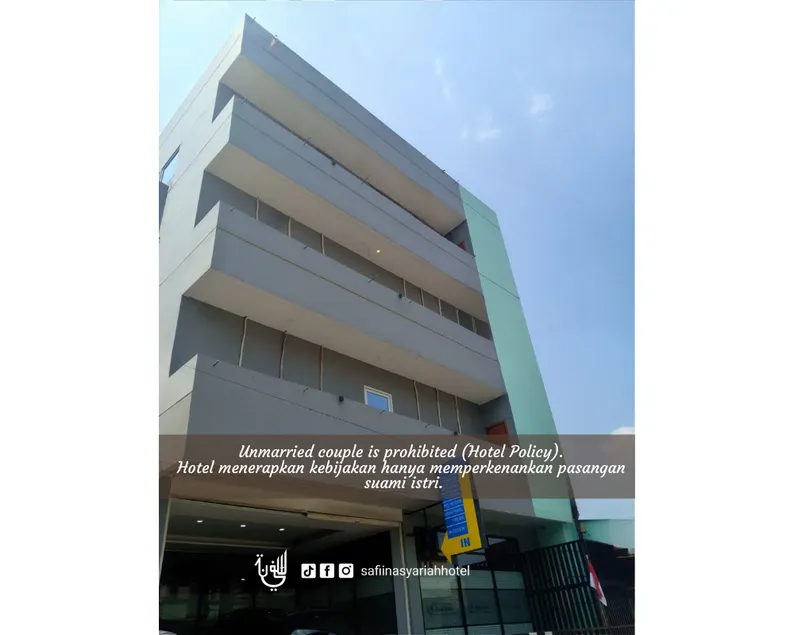 The Safiina Point Syariah Hotel - Image 1