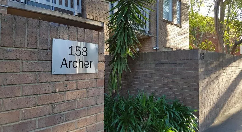 North Adelaide Apartment - Image 1