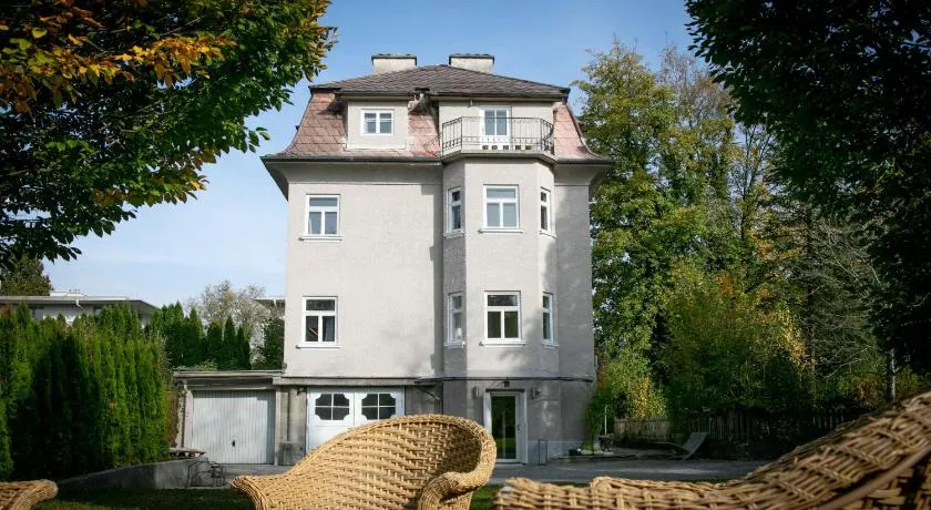 Villa i Salzburg, nära alla skidområden, golfbanor, sjöområdena - Image 1