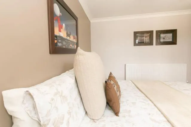 Annora House - Image 1