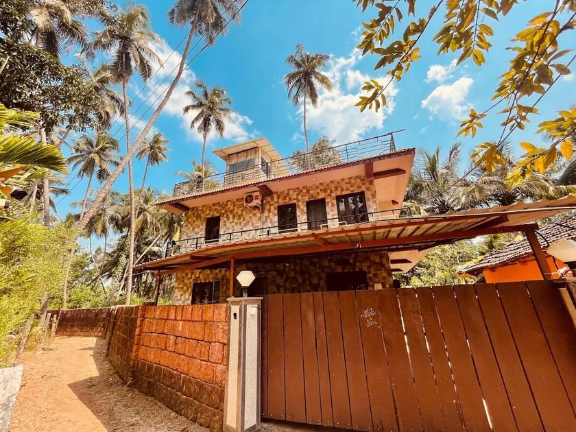 SANA VILLA - Image 1