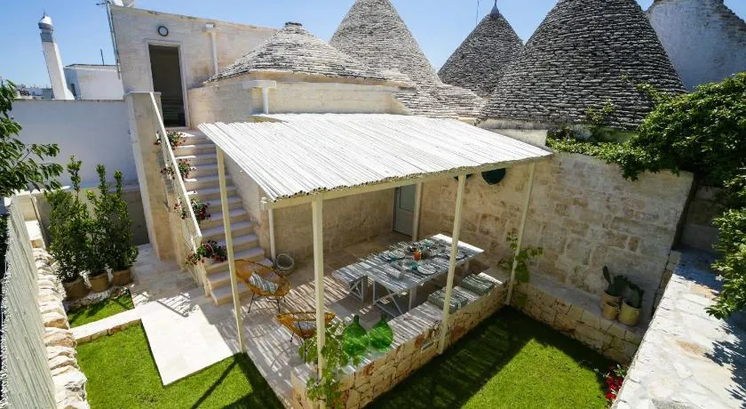 Hermanas Relais - trulli luxury - Image 1