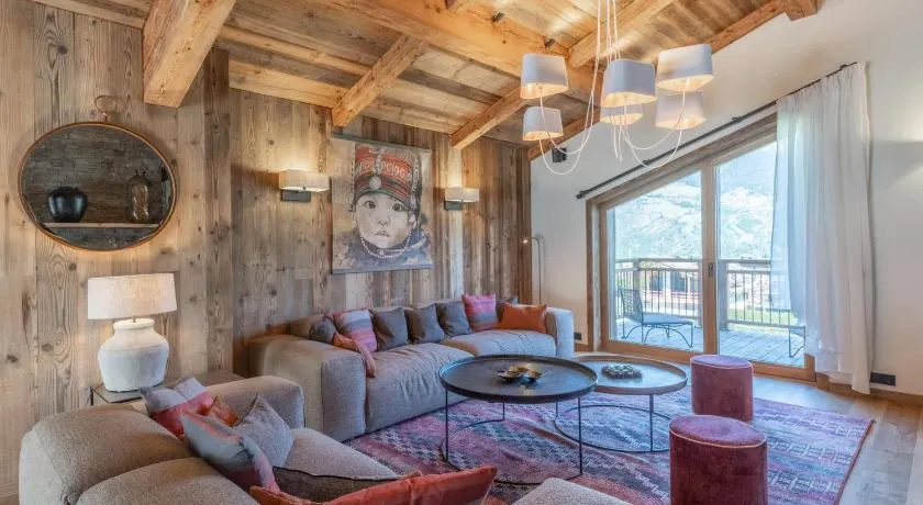 Luxueux chalet avec spa et sauna au cœur de Courchevel - FR-1-568-36 - Image 1