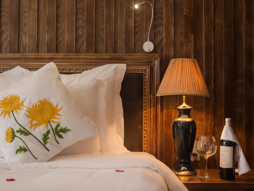 Noble & Swan Boutique Hotel - Image 1