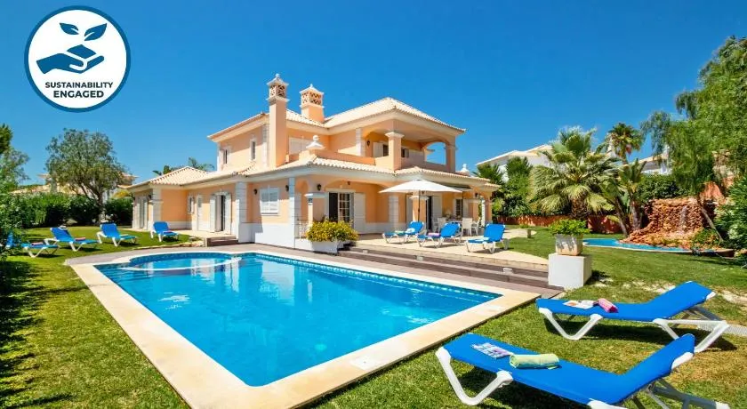 Villa Savannah - Casa de férias com piscina aquecível e BBQ no Vale do Lobo - Image 1