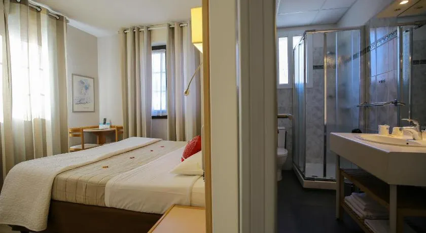 Logis Hôtel Aurélia - Image 1