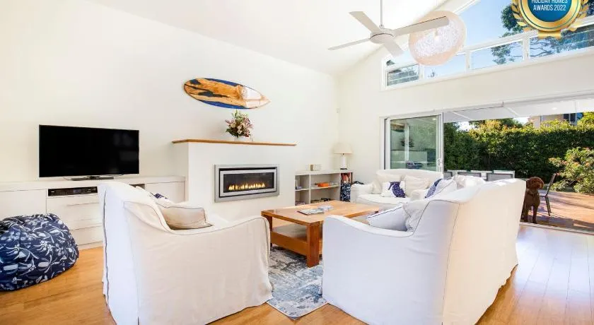 Sapphire Sands - Pet Friendly - Community Pool - Image 1