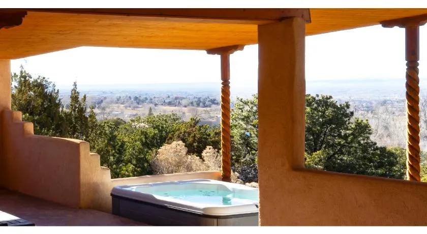 Retreat in Taos Foothills - Image 1