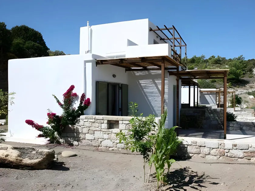 Auberge Kalopetri - Image 1