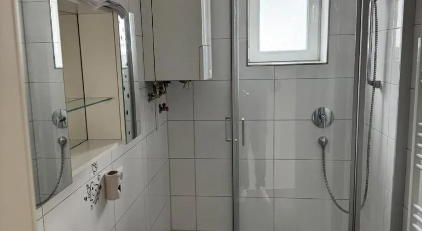 Sia Apartment - Image 1
