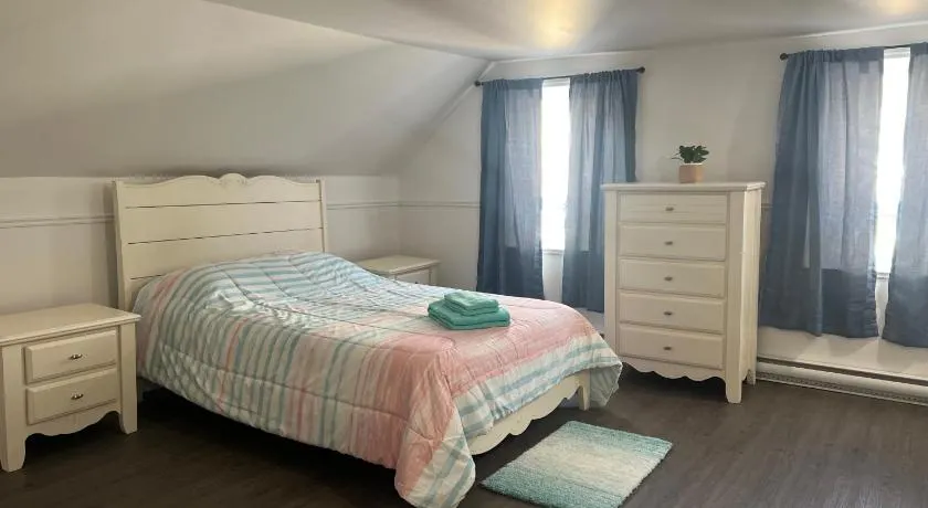 Large room in private home - Image 1