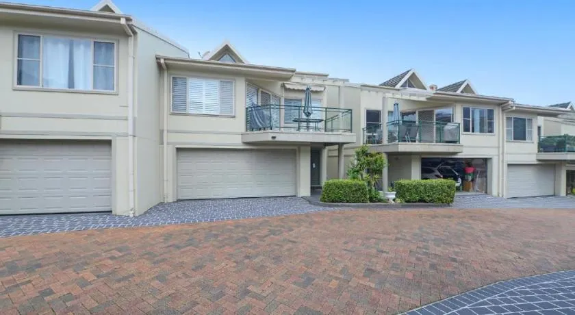 Watermark Apartments - Close To The Beach - Image 1