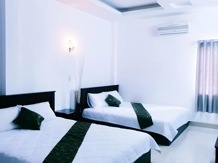 Phong Luu Hotel Nha Trang - Image 1