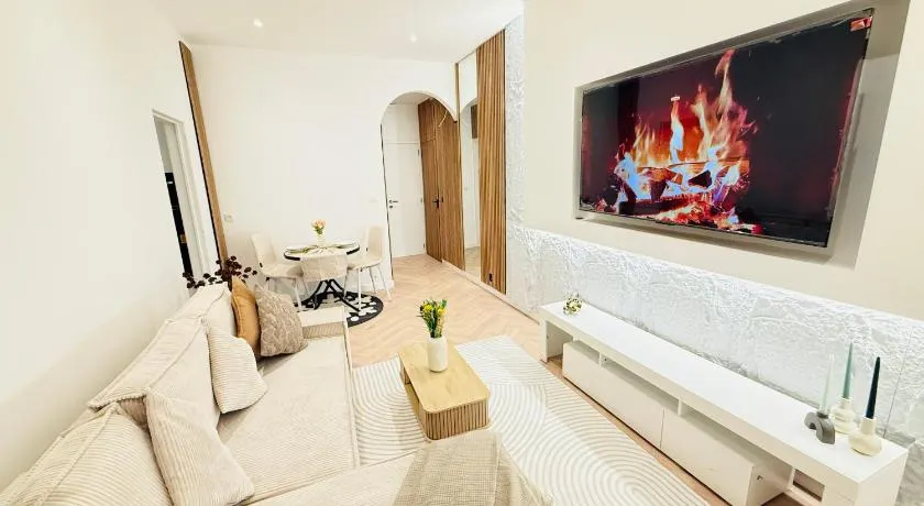 Entire apartment, high standing, modern and cozy - Image 1