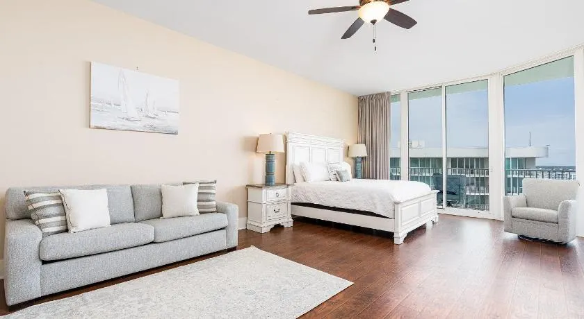 Caribe Penthouse C1 by Youngs Suncoast - Image 1